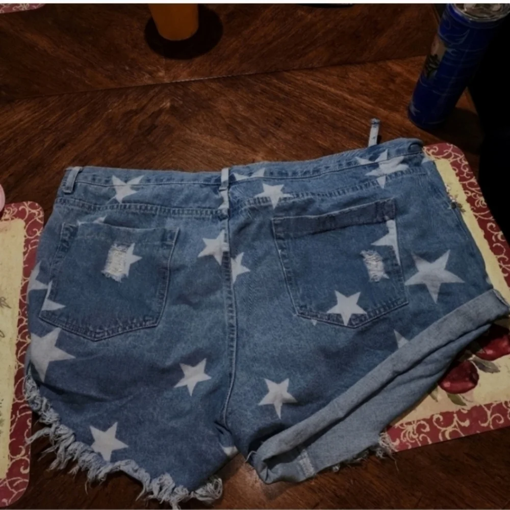Asos curve star print distressed shorts size 20